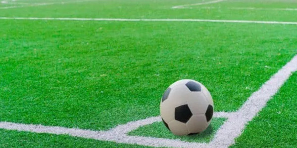 國家發(fā)改委：對新建11人制標(biāo)準(zhǔn)足球場，每個球場補(bǔ)助200萬是不是真的？